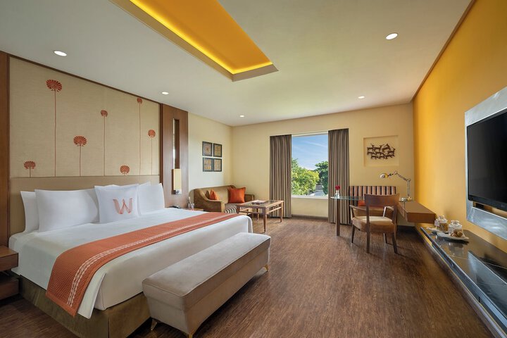 Room 13 of 65