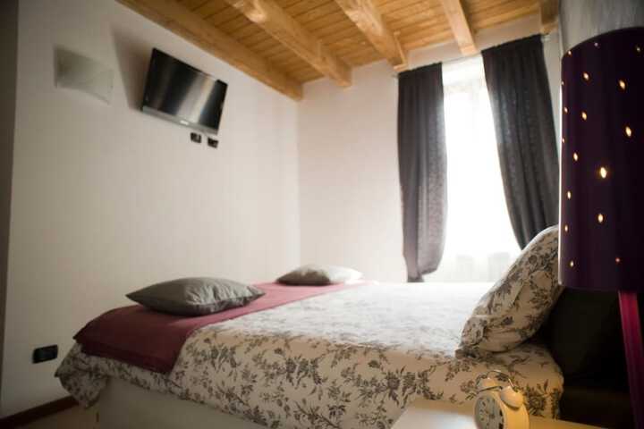 Room 18 of 43