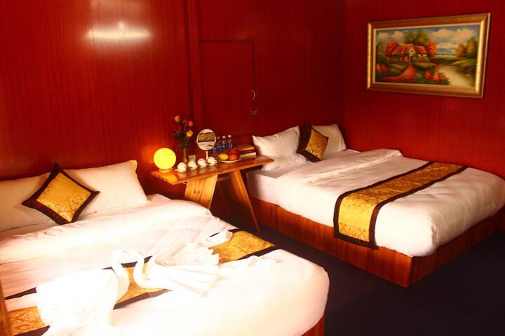 Room 15 of 40