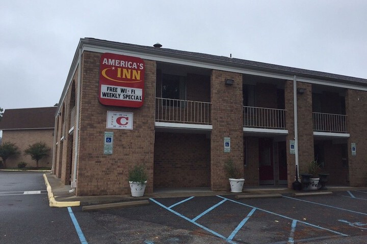 Image of Americas Inn