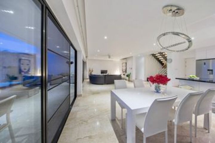 Room 15 of 28
