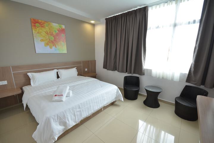 Room 7 of 48