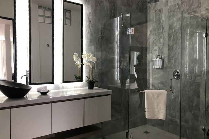 Room 50 of 114