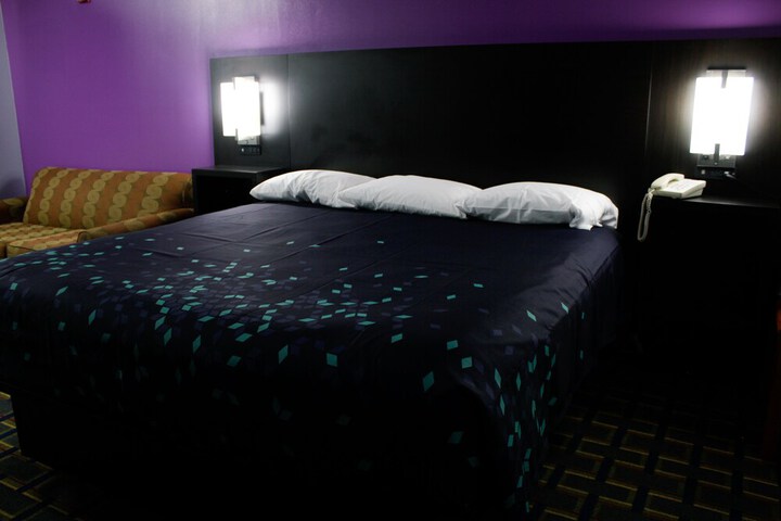 Room 7 of 30