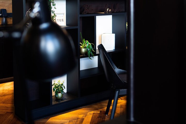 Lounge 98 of 116