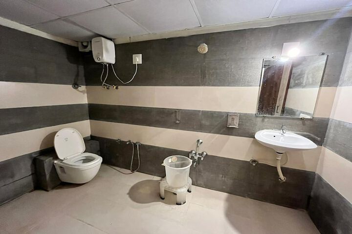 Room 26 of 30