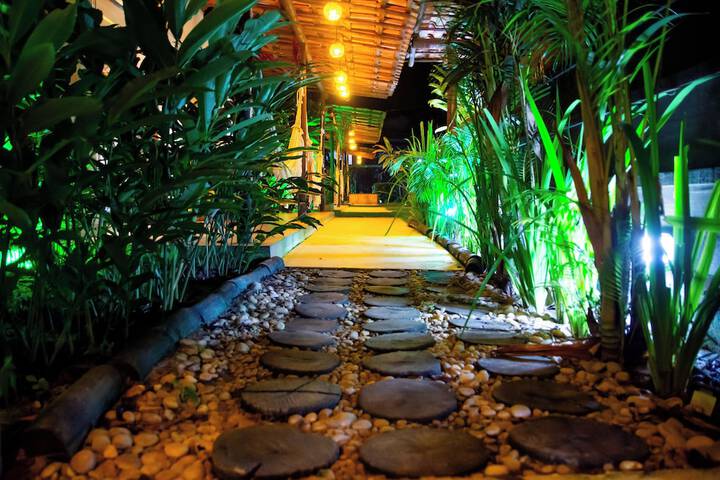 Hotel Exterior 114 of 135