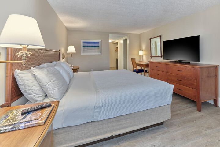 Room 16 of 38