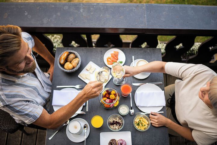 Breakfast/Coffee Service 49 of 55