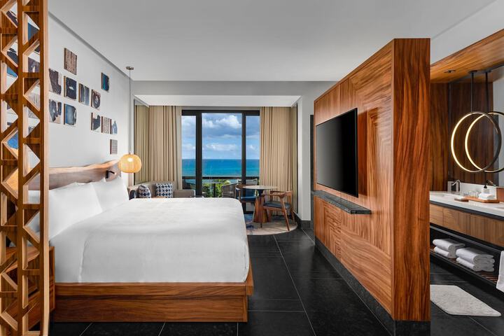 Room 20 of 111