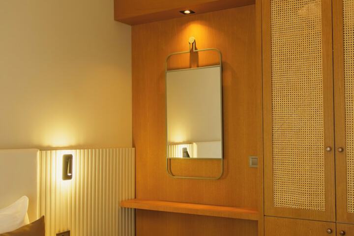 Room 12 of 43