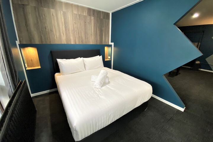 Room 13 of 39