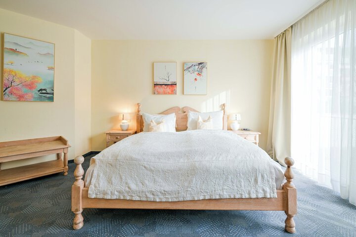 Room 15 of 51