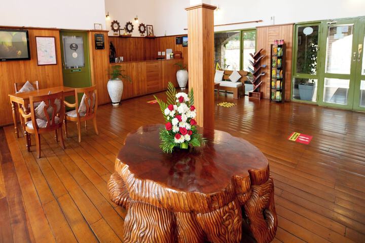 Hotel Interior 5 of 127