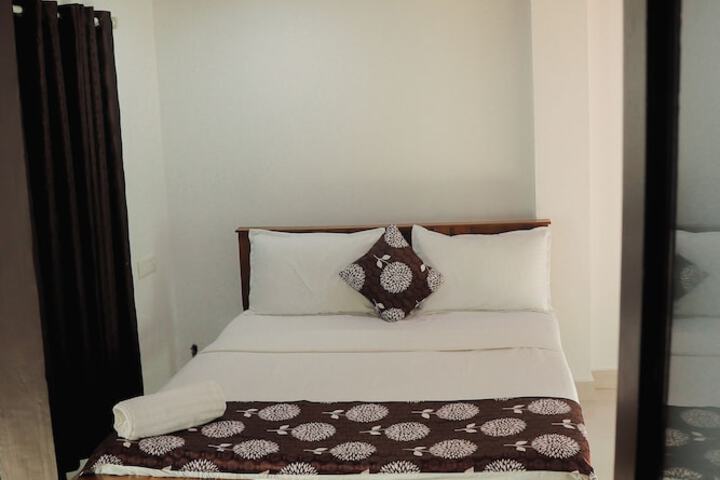 Room 12 of 62