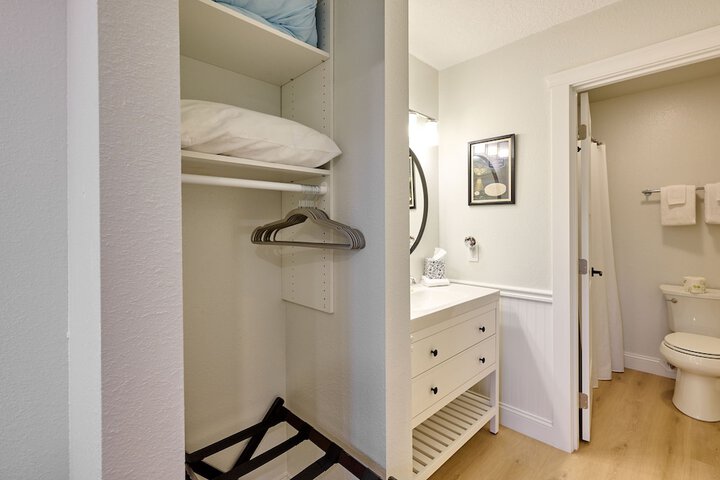 Room 228 of 254