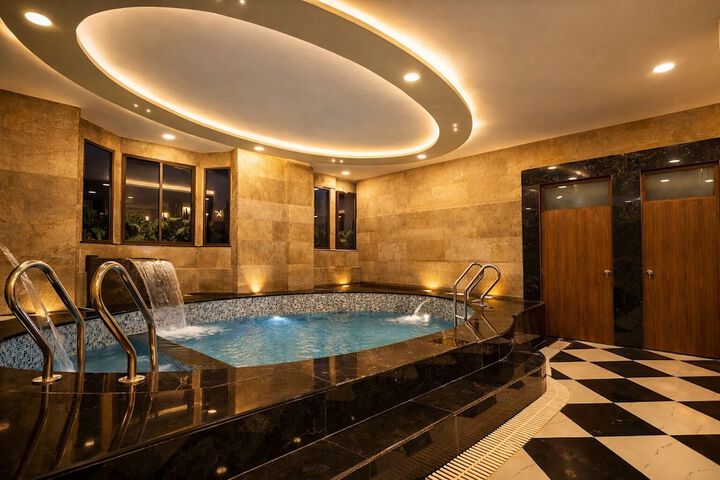 Pool 30 of 58
