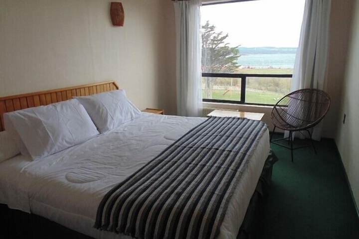 Room 16 of 80