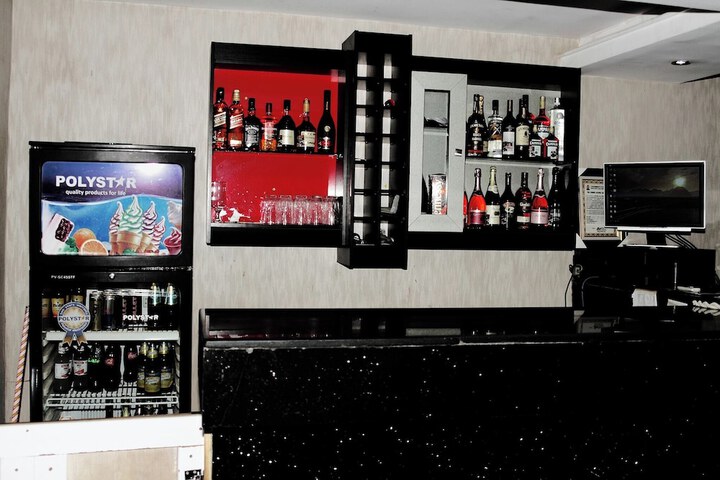 Lounge 46 of 60
