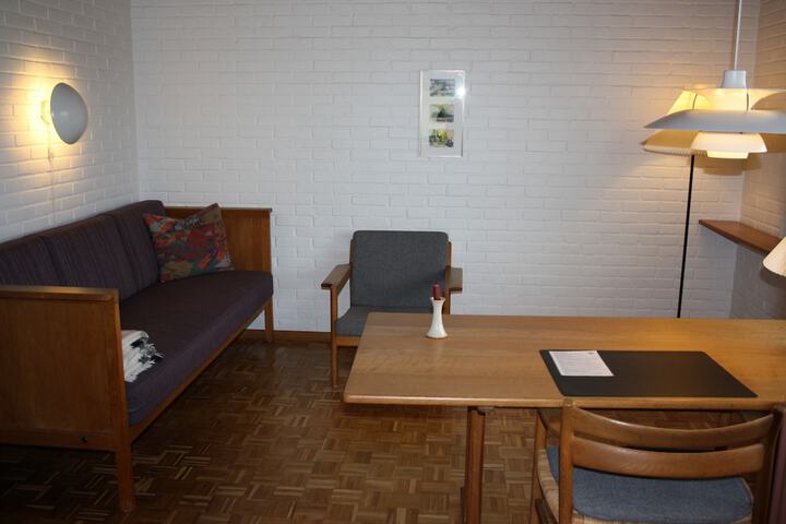 Room 5 of 68