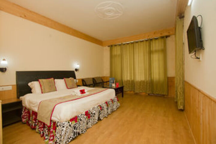 Room 18 of 25