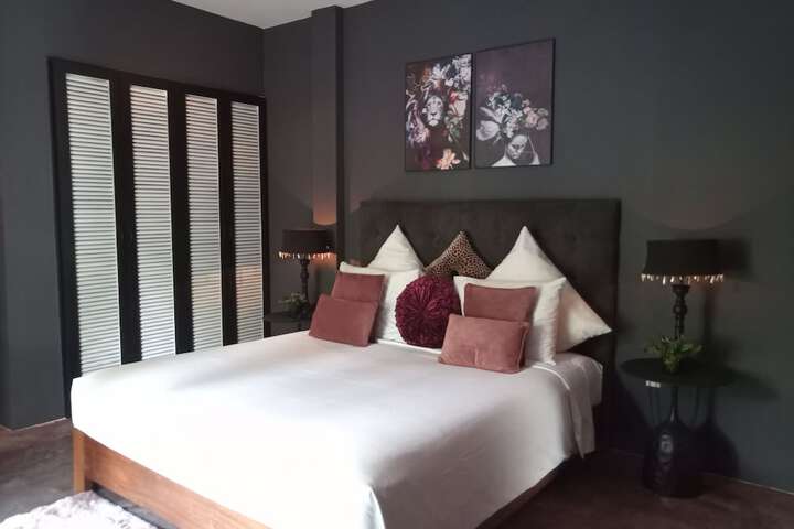 Room 5 of 45