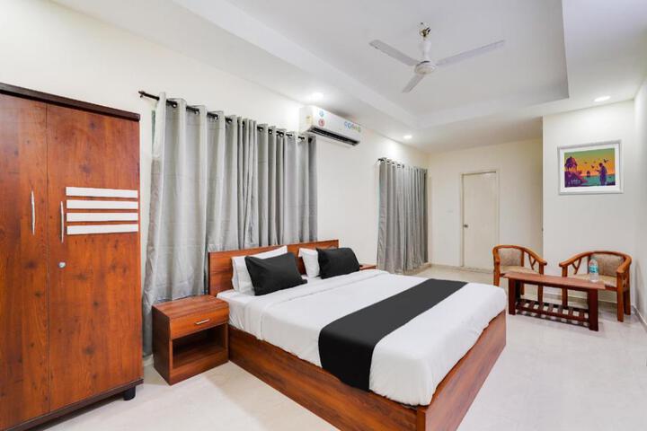 Hotel O Elite Inn near Loyola College