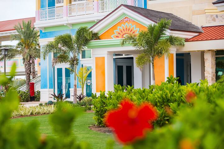 Hotel Exterior 262 of 293