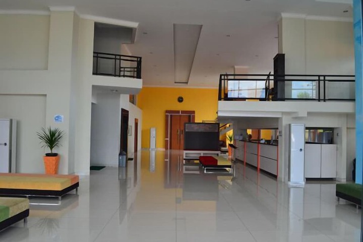 Hotel Interior 4 of 36