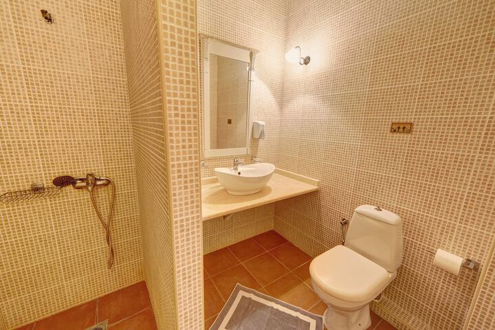 Bath Interior