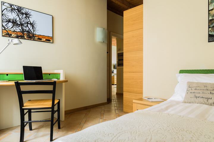 Room 16 of 92