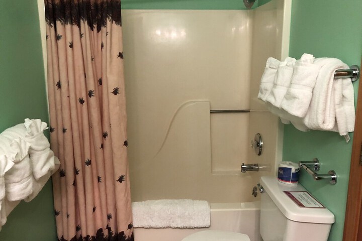 Room 112 of 186