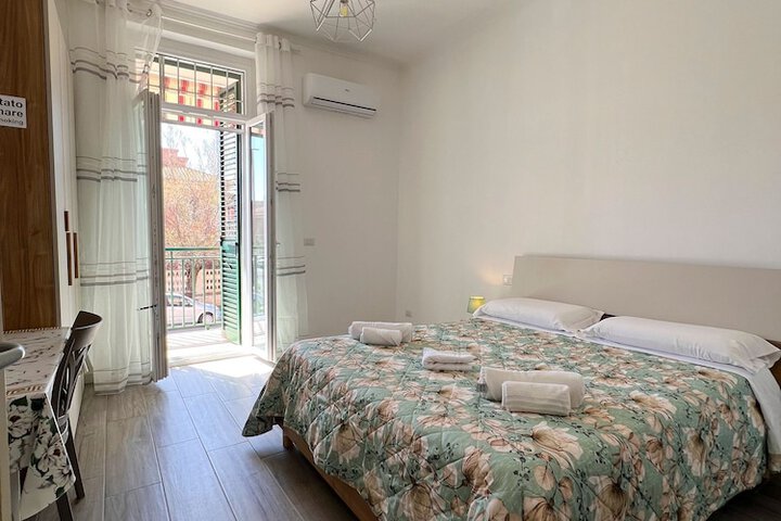 Room 4 of 43