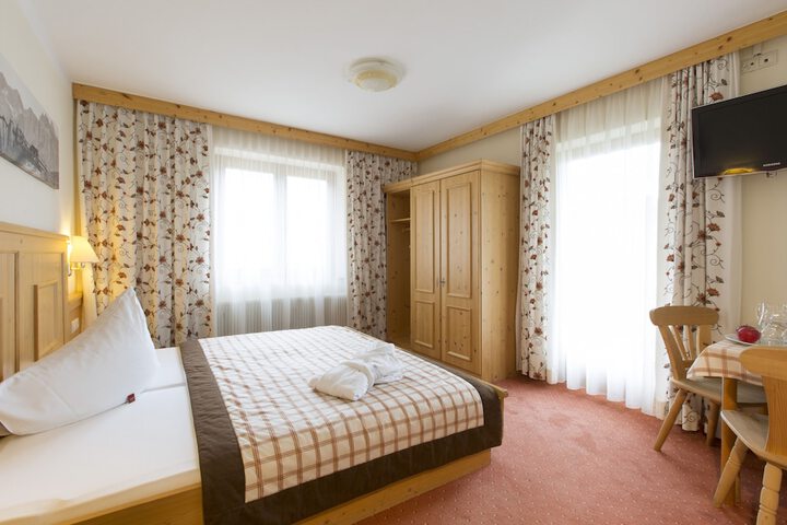 Room 36 of 98