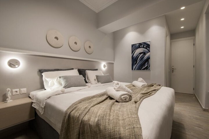 Room 56 of 74