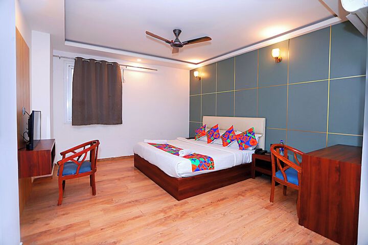 Room 10 of 44