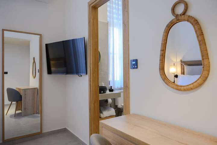 Room 16 of 78