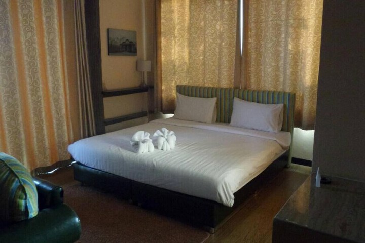 Room 38 of 64