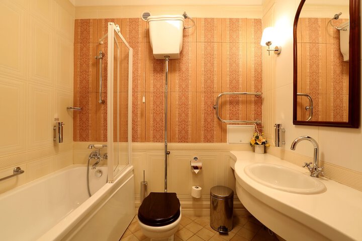 Bath Interior