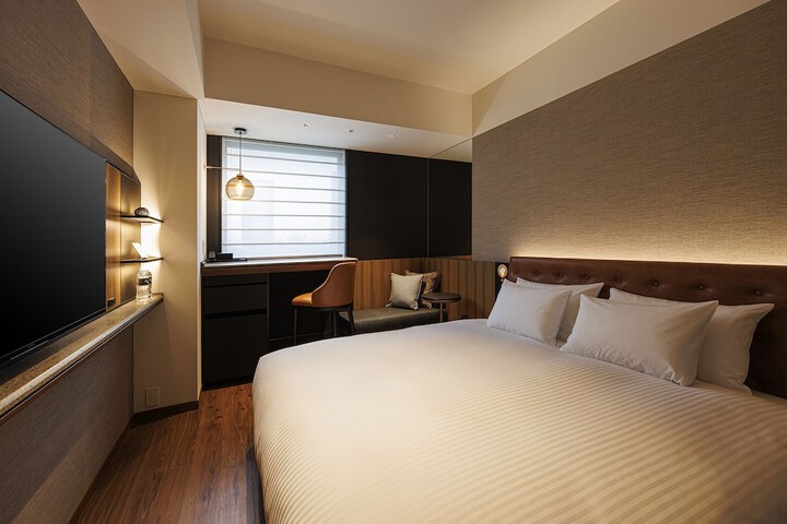 Room 15 of 62