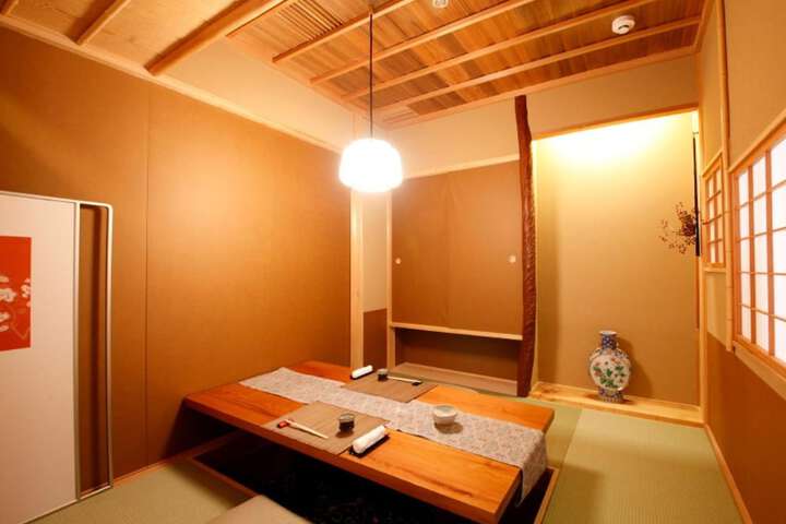 Room 18 of 31
