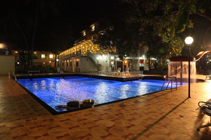 Pool 23 of 42