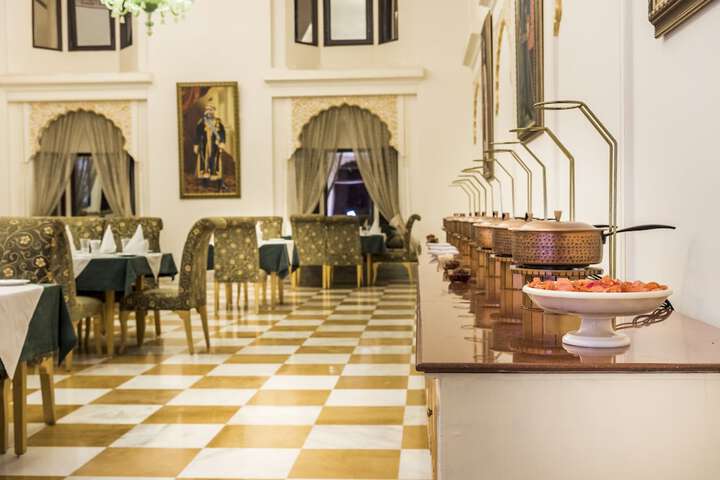 Dining 82 of 133
