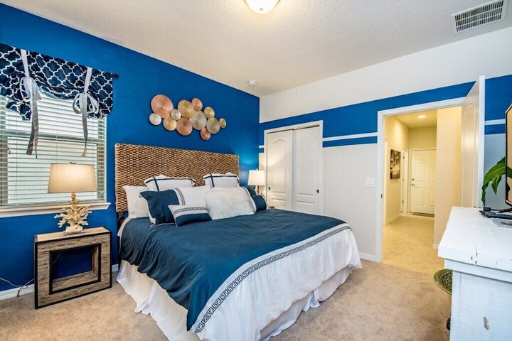 Room 2 of 47