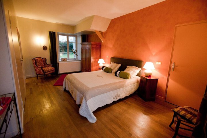 Room 7 of 24