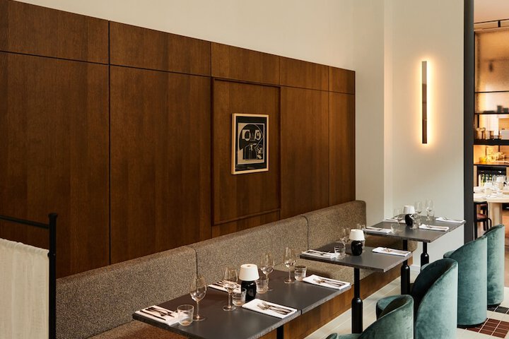 Dining 37 of 40