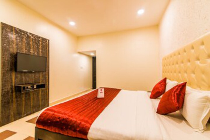Room 6 of 20