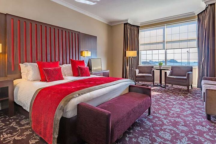 Room 3 of 27