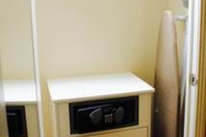 Room 92 of 164