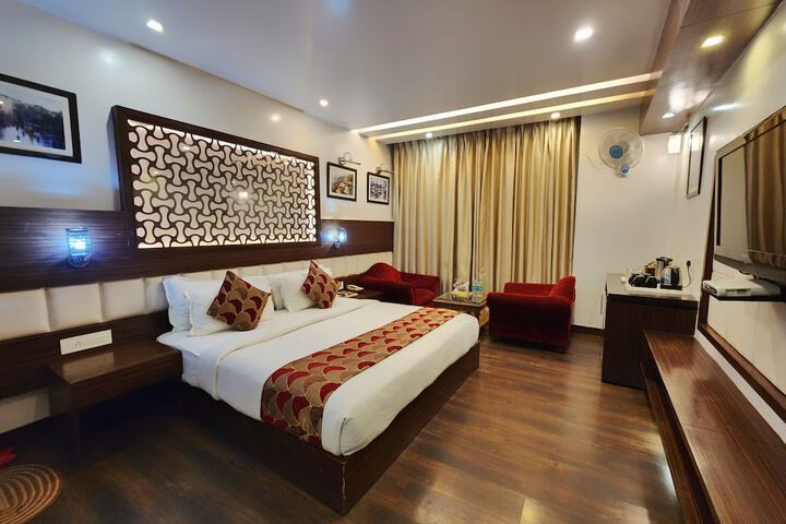 Room 75 of 174